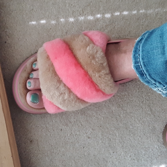 UGG DISCO STRIP SLIDE SANDLES - Picture 9 of 11